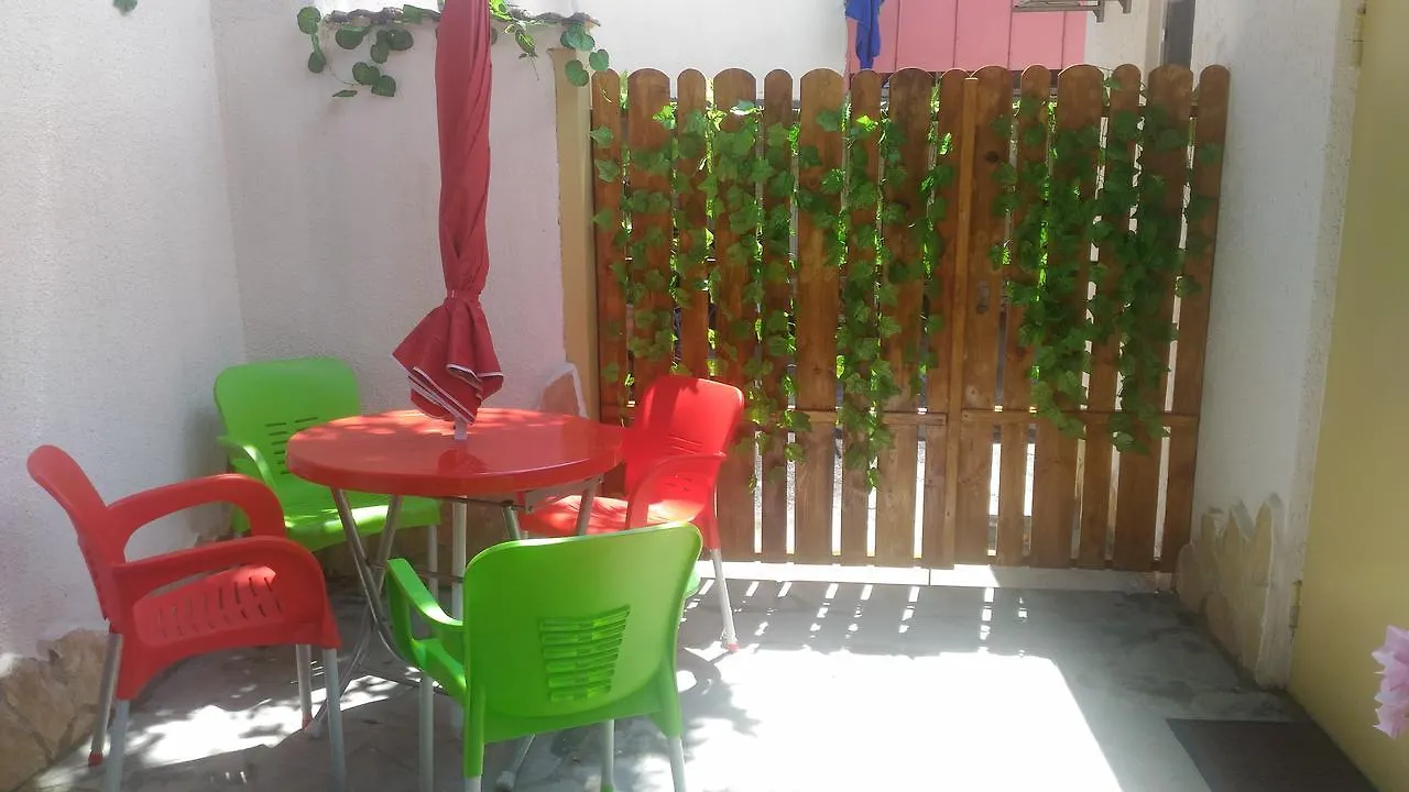 L&S Apartment At Old Tbilisi contacts